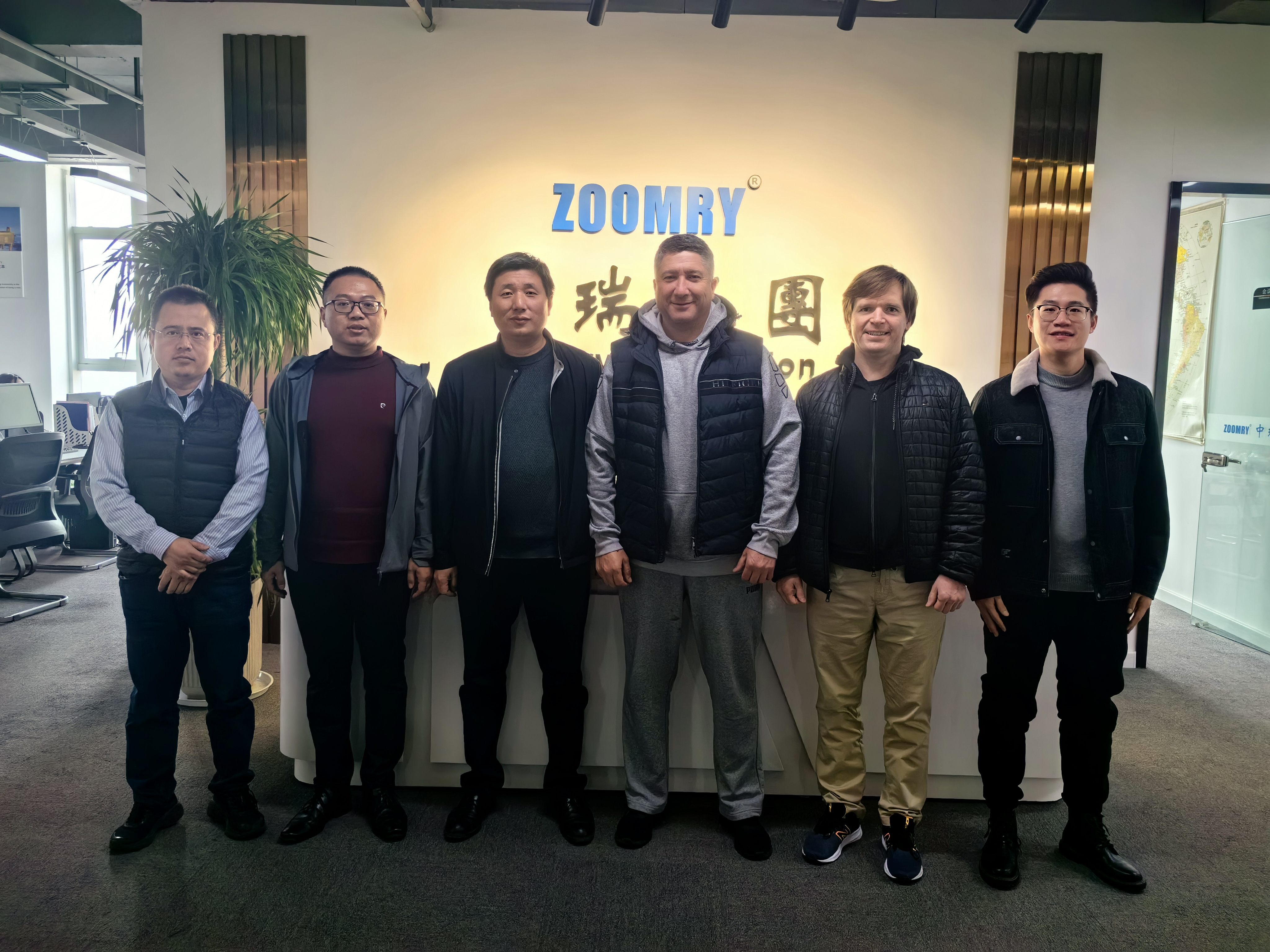 Welcome Russian customers to visit the factory