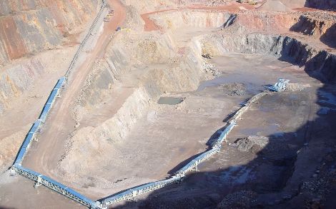 How to Use Grasshopper Conveyors for Long-Distance Bulk Material Handling in Ports