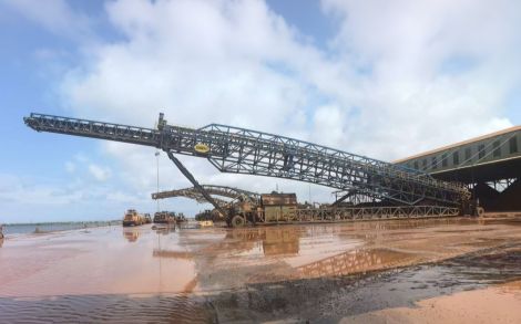 ZOOMRY Mobile Ship Loader Application Case in African Bulk Cargo Terminals